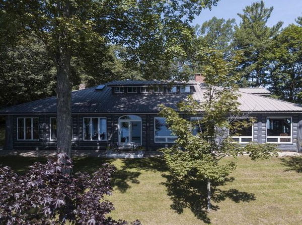 Van Ettan Lake Lodge (Van Etten Lake Lodge) - Loud Island Photo From Drone Pro Media (newer photo)